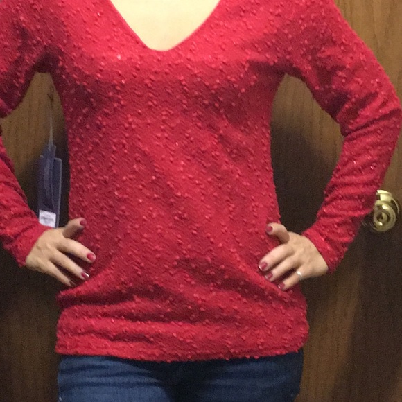 NWT JLO, red textured top. Women’s size small. - Picture 5 of 7